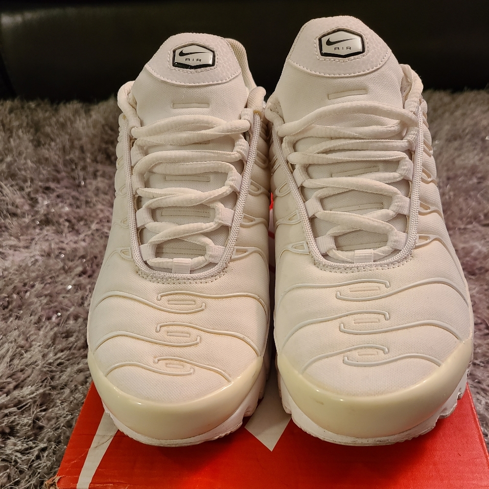 Nike Airmax Plus Wmns Sz 6 White